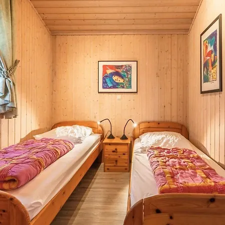 Holiday home Mit Sauna Im Mirow